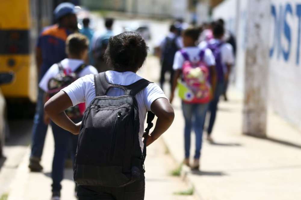 Segurança é mais do que criar barreiras à escola, dizem especialistas