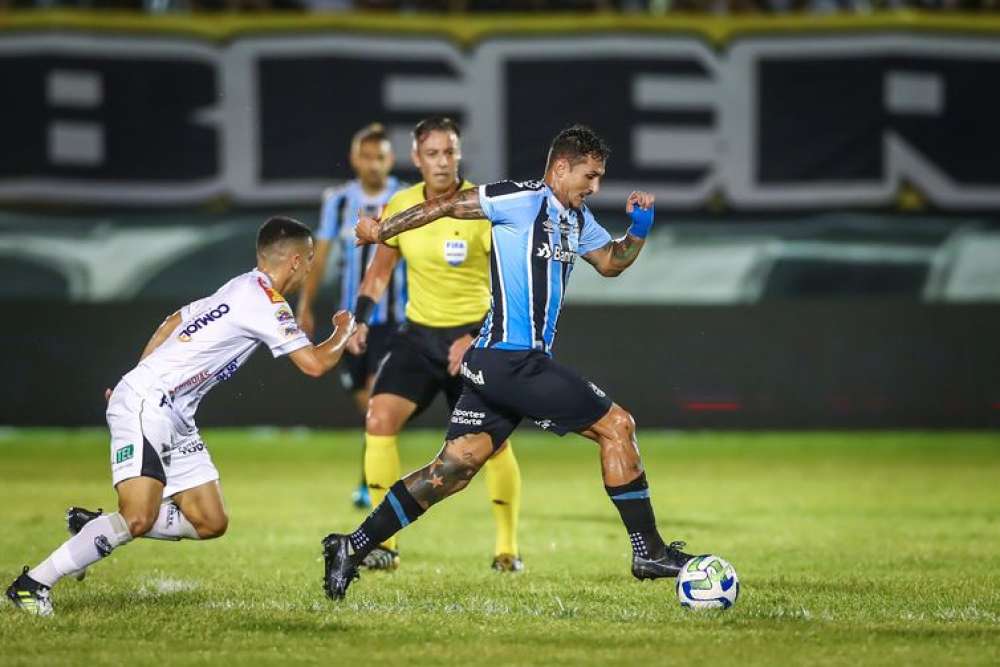 Copa do Brasil: Grêmio supera ABC por 2 a 0 no Frasqueirão