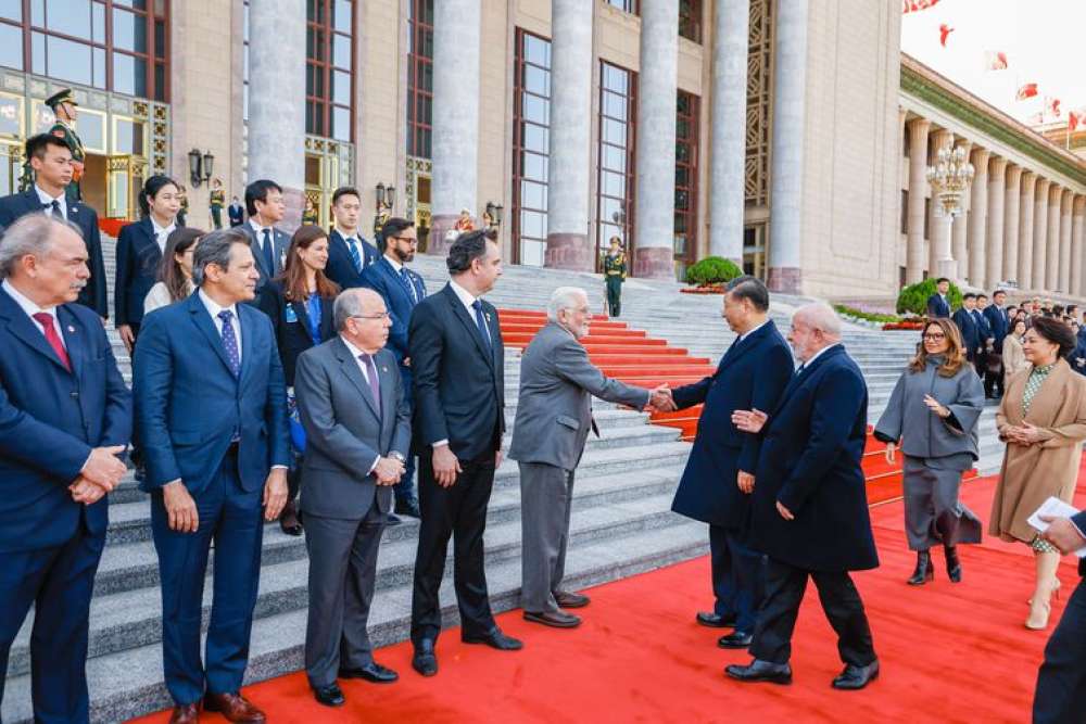 Lula diz que conversas com China não abalam relações com os EUA