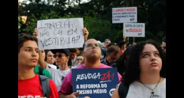 Consultas sobre Novo Ensino Médio começam dia 24 de abril