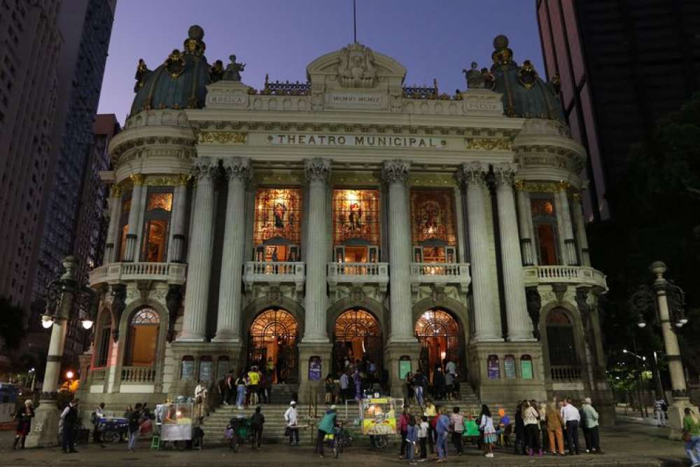 Concerto homenageia Tchaikovsky e abre projeto Municipal ao Meio-Dia