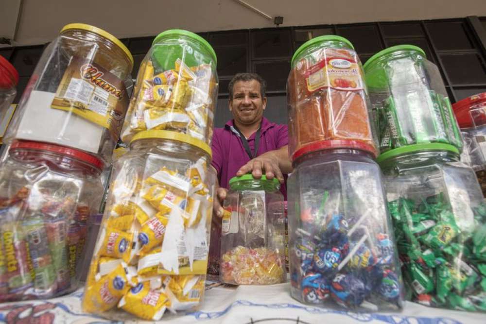 Brasília, 63: novos candangos madrugam e sonham no centro comercial