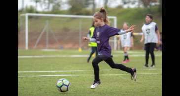 Programas do Governo Federal e da CBF fortalecem o futebol feminino