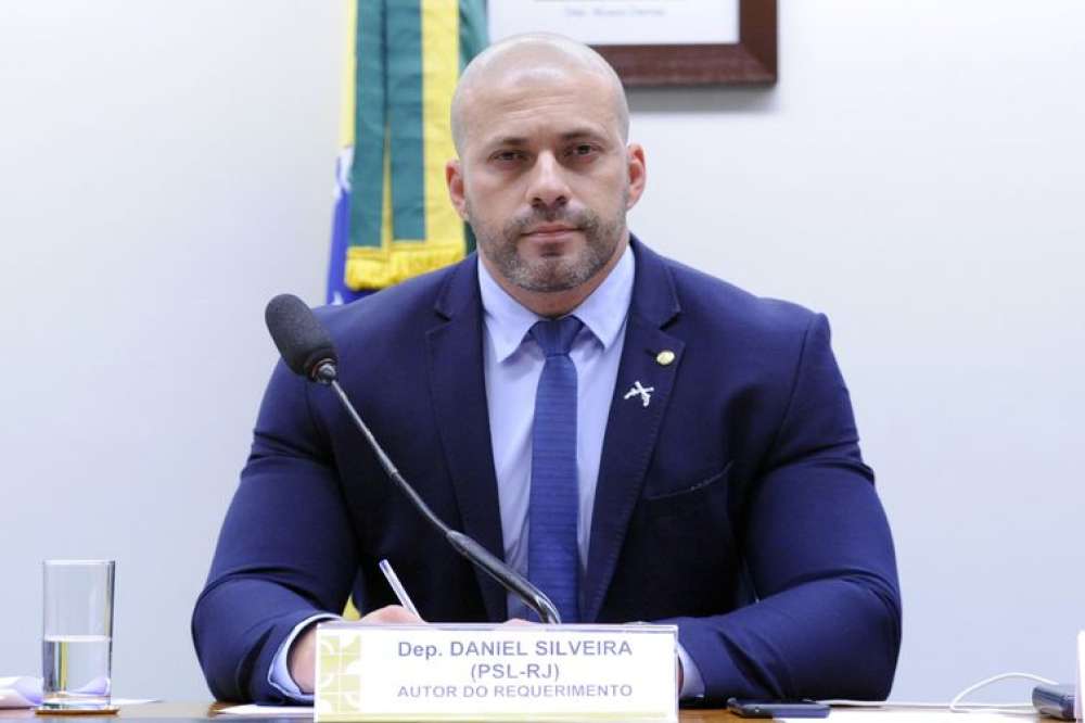 STF adia conclusão de julgamento sobre indulto a Daniel Silveira