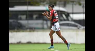 Flamengo vence 8ª seguida e dorme na ponta do Brasileiro Feminino