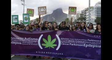 Marcha da Maconha no Rio defende legalização que inclua favelas