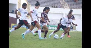 Fla se isola na ponta do Brasileirão Feminino ao derrotar Ferroviária